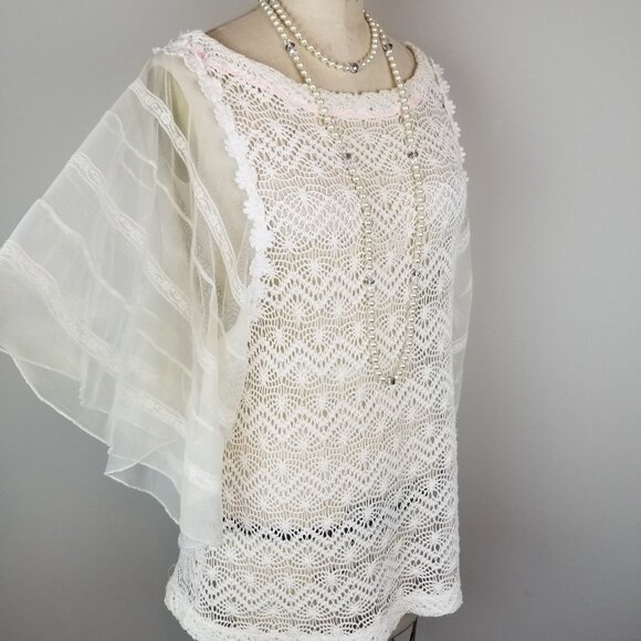 New Romantics Sweet Boho Style Lace Blouse w/Dramatic Sleeves Size Medium - Picture 8 of 8